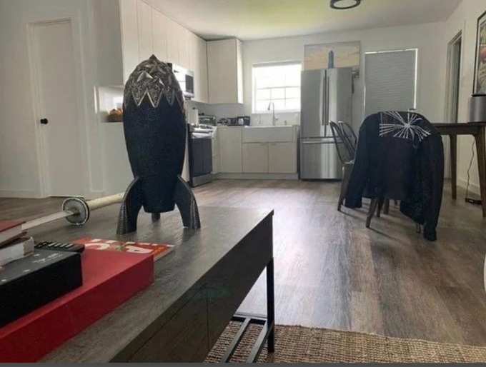 イーロン・マスクの家、10坪ｗｗｗｗｗｗｗｗｗ