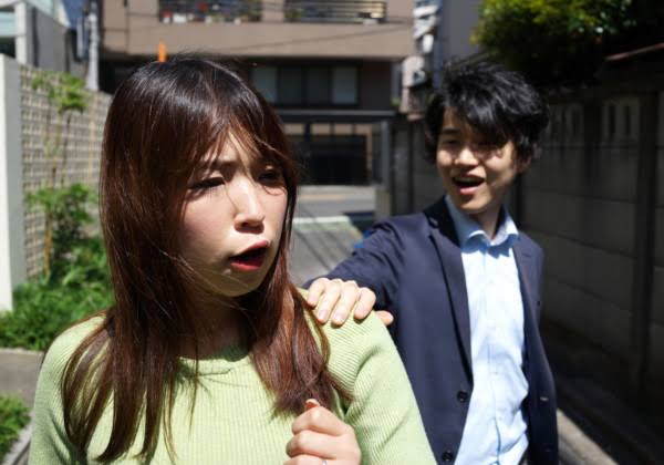 【動画】ナンパ系配信者さん、ヤバい女に声をかけてしまいボコボコにされるのサムネイル