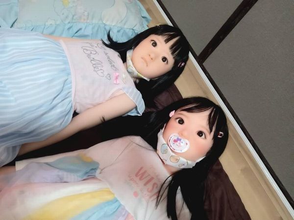 【画像】ワイ39歳、先月注文していたロリっ子ラブドールが届いてしまう