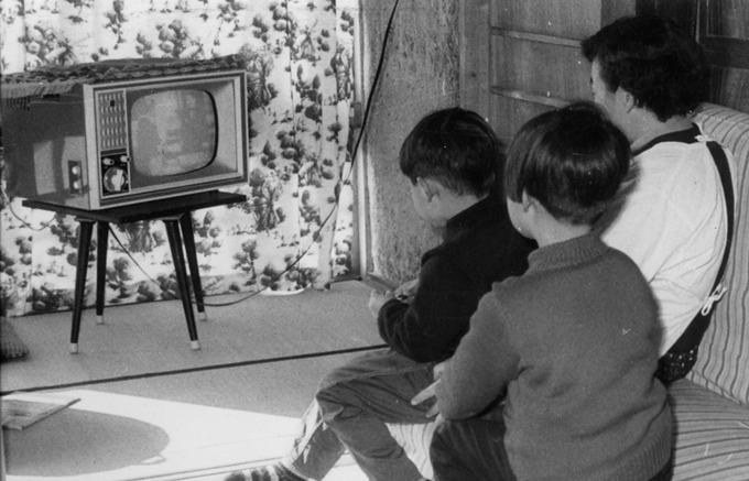【悲報】昭和のテレビ番組、あまりにも下品過ぎる