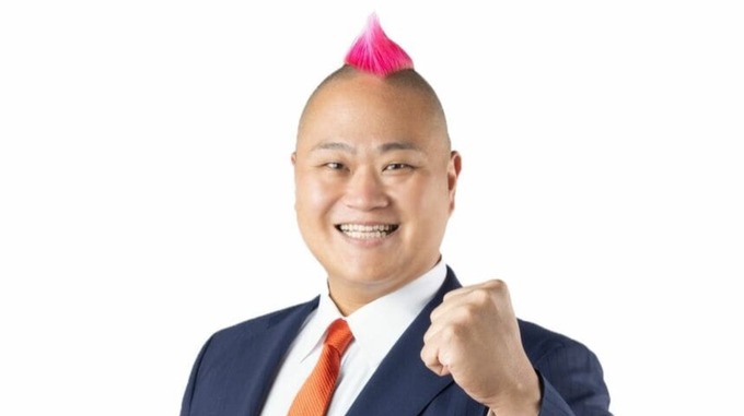 恐喝で逮捕された市議会議員が鳥山明の漫画に出て来そうだと話題に