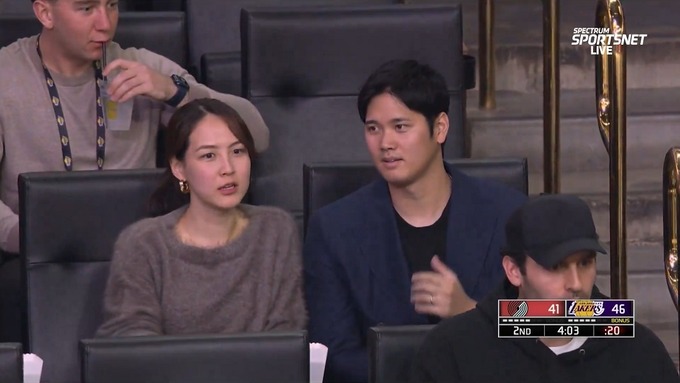 【朗報】大谷翔平、痩せて顎がシュッとする