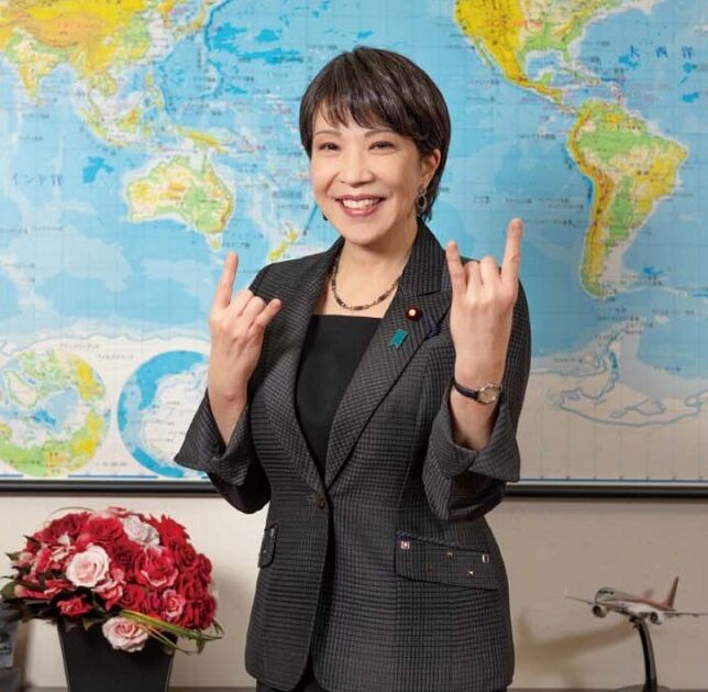 【動画】高市早苗さん、あの恥ずかしい写真の前で同じポーズをキメる