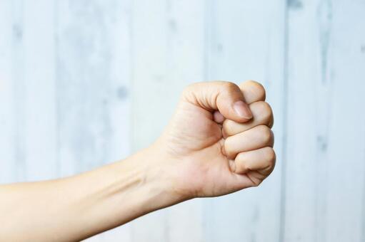 【佐賀】路上で児童のオチソチソをシコシコしたお姉さん、逮捕される