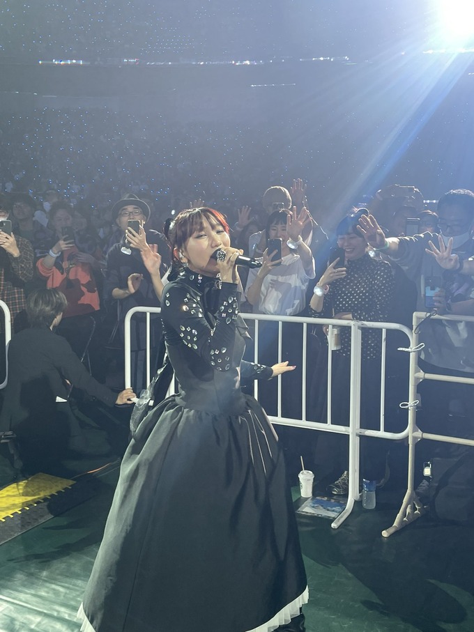【画像】YOASOBIのイクラちゃん、タトゥー男と夜遊びに明け暮れた結果がコレ