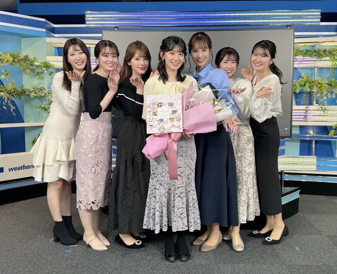 【動画】檜山沙耶さん、ウェザーニュース最後の出演で大号泣