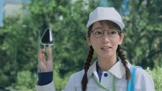 【動画】まんさん、巨大デ〇ルドで「腹ポコ」してしまう