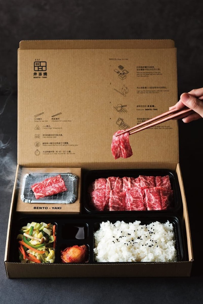 【画像】香港の弁当、いくらなんでも凄すぎる
