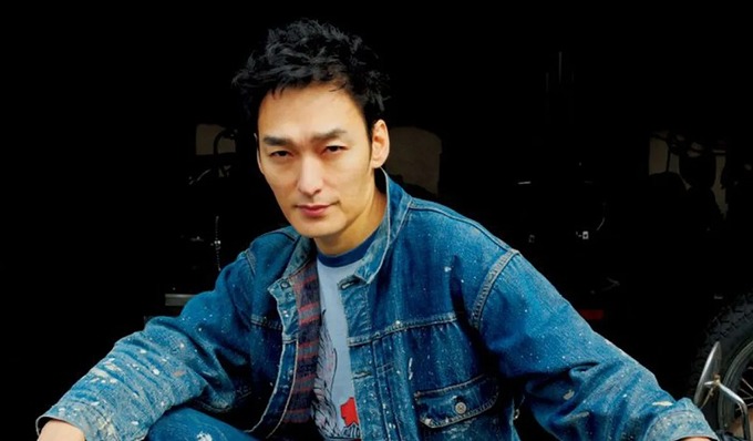 【悲報】草彅剛さんのビンテージデニムコレクション、警察の押収品みたいになる
