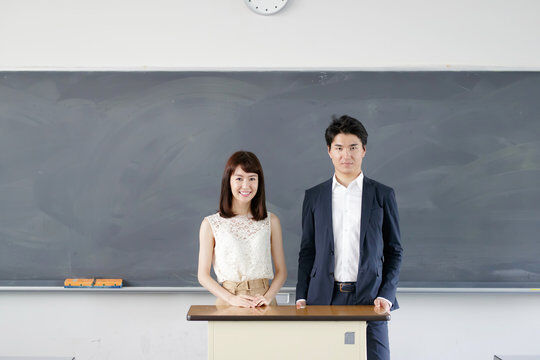 【動画】「おもしれー女」が高校の副担任になった結果ｗｗｗｗｗｗ