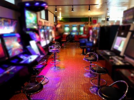 ゲームセンター、変わり果てた姿で発見される