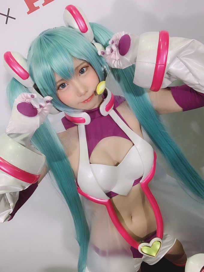 au6