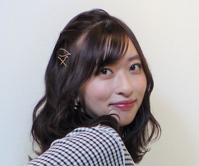 【悲報】人気グラドル「車免許取得で35万円も払ったのにS時クランクできないから通うのやめました」
