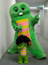 ������ԥ󤬥֥����Ǳ���Ϫ�Ф��Ƥ��