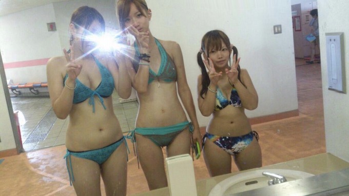 チビ女さん、友達に影響されて背伸びした水着を着てしまう