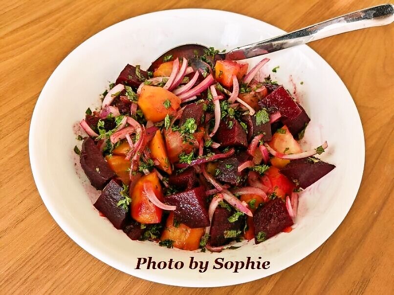 ヤギチーズとビーツのイースターサラダのレシピ