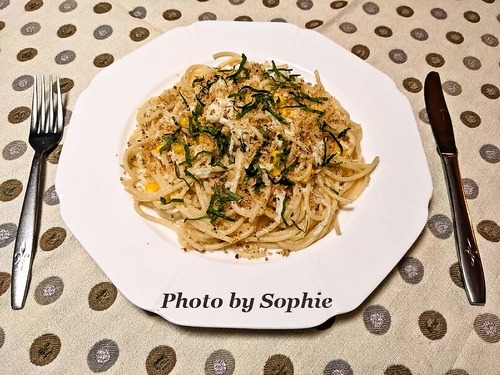 カニとコーンのパスタ