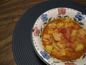 鶏肉のシチュー・ブイヤベース風