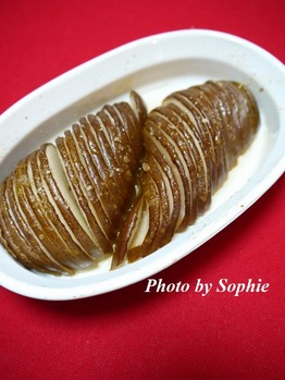 西洋梨の白ワイン蜂蜜煮