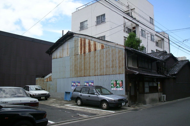 錆グレー