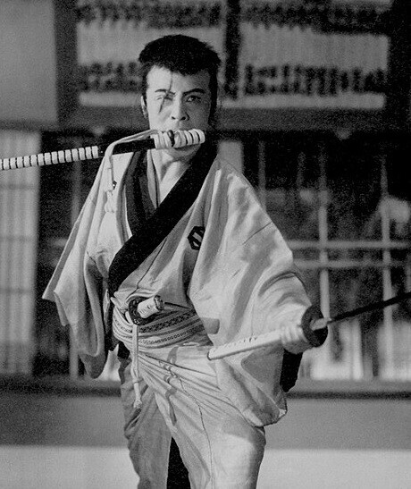 2025-10-01丹下左膳a