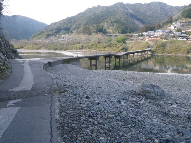 06sp-gpfd_1d4a90717983bd5fea947d416eeb2e352f259a28