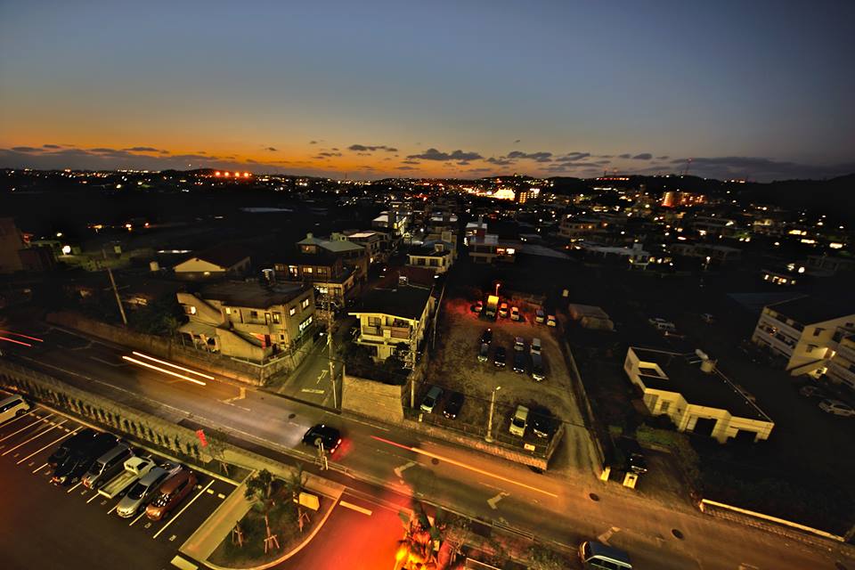 14 02 15 Sat Pm 06 51 05 沖縄県島尻郡与那原町字与那原 県営与那原団地１棟 9f より撮影 Micro1a