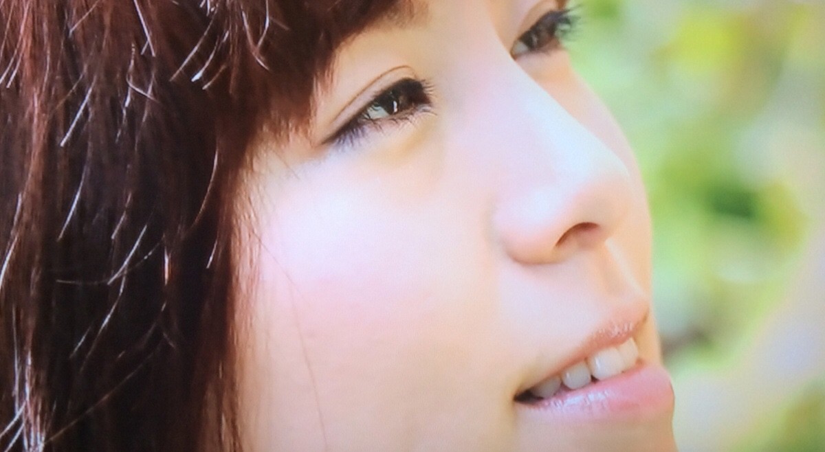 角張った顎 美しい顎のお姉さん大塚真弓 尖った乳首のチラ見 偏った性的嗜好 新型コロナウイルスと戦う日々の感性