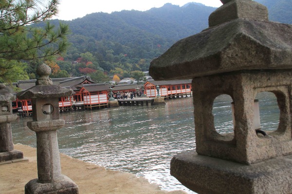 世界遺産の島 宮島 厳島神社へ こん近のblog 世界遺産の島 宮島 厳島神社へ こん近のblog