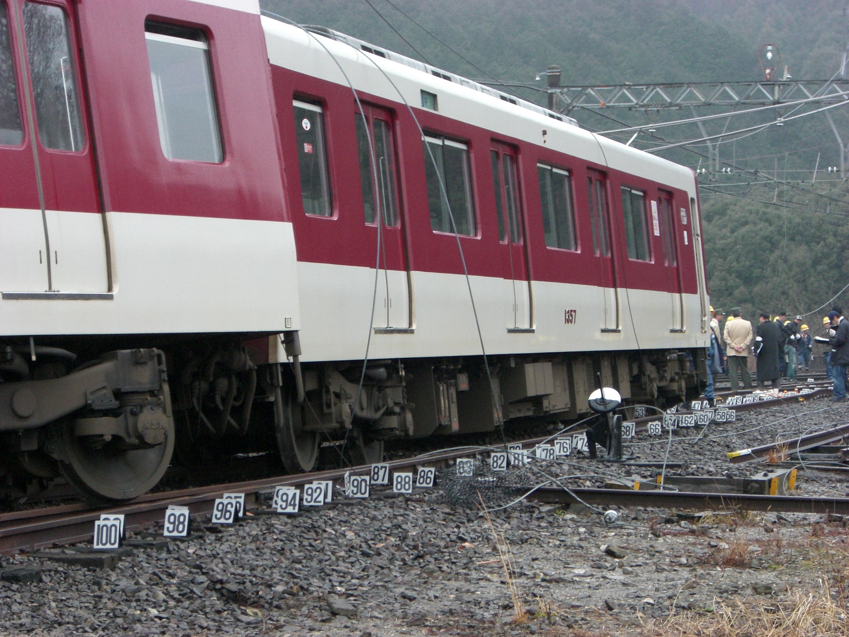 近鉄脱線事故 三重県よろずや