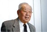 今年の1月に日経の取材に答える野村氏