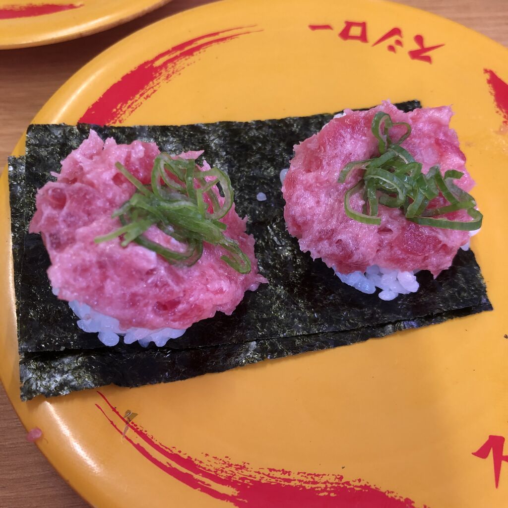 かつおガーリックマヨ ダブル天然インド鮪たたき身 いわしのかつお味噌のせ ほたるいか釜揚げ はまち 中とろ ザクッとクッキー クリームパフェ ゴーウエスト