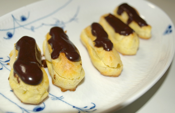 ミニエクレアを焼きましょう 英語でsweets 料理もパンも