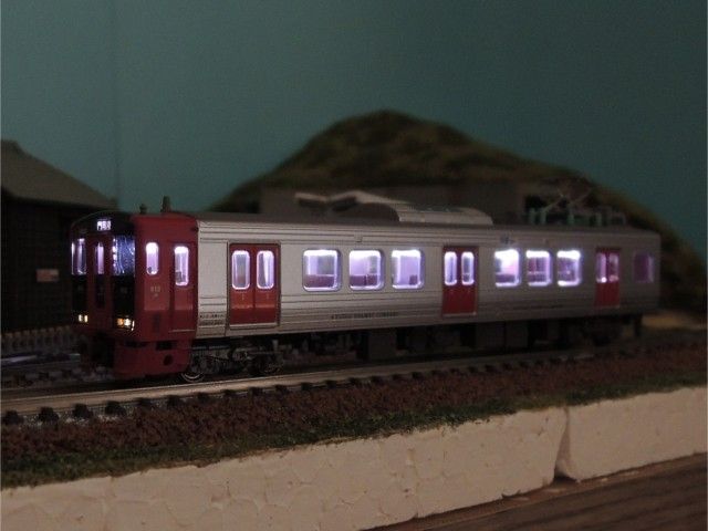 超特価セール開催！！ 813系にLED室内灯クリア取り付け : みっふぃのブログ 鉄道模型