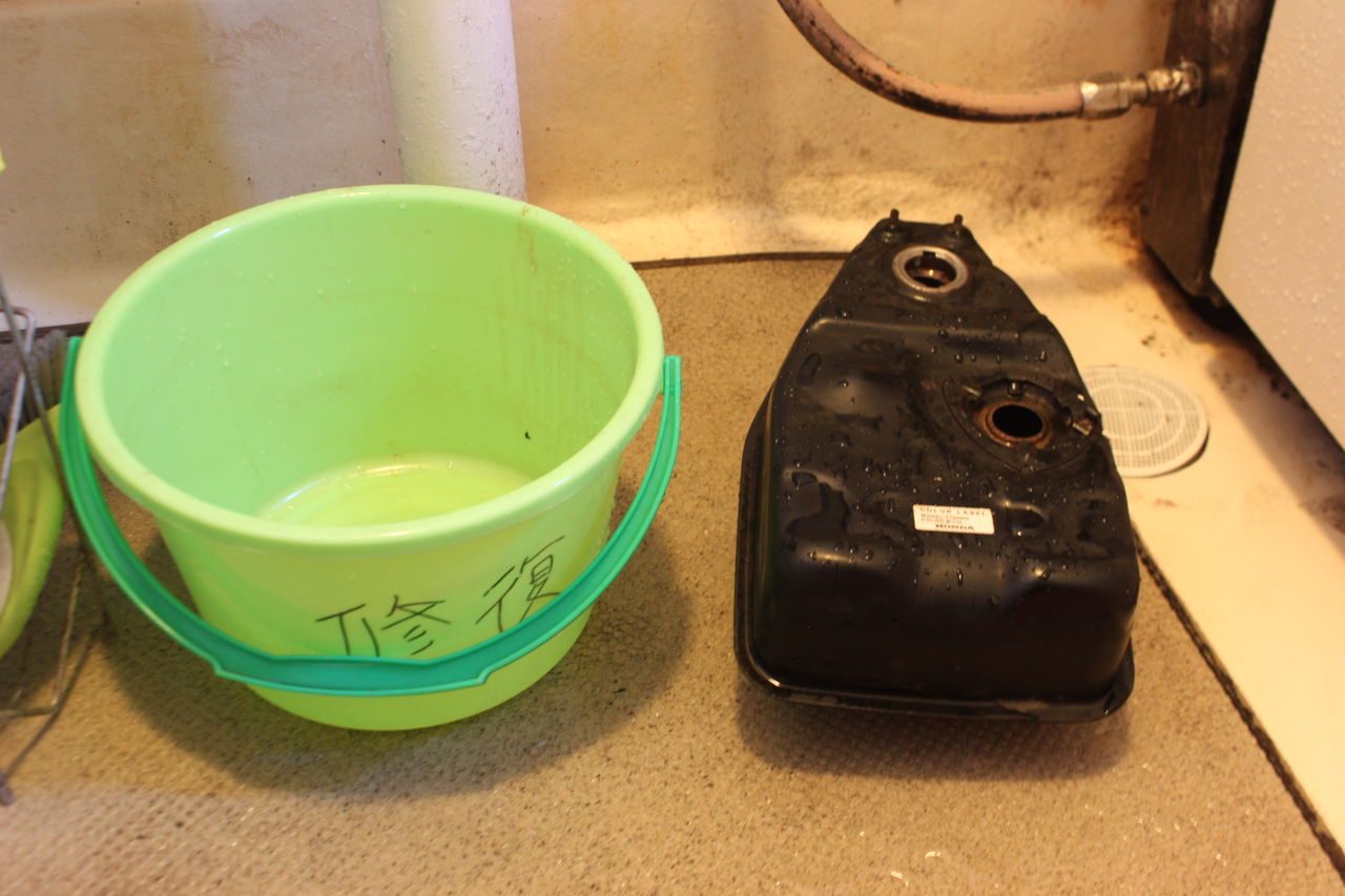 ネオナイスでタンク錆取りリベンジ 歪13