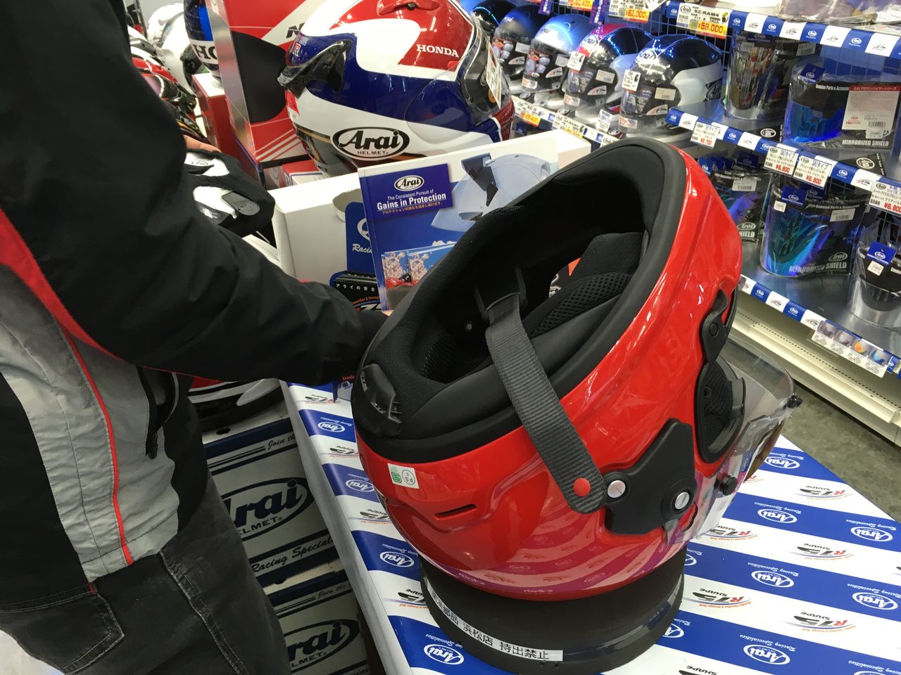Arai RAPIDE-NEOを衝動買い！ : 歪2013