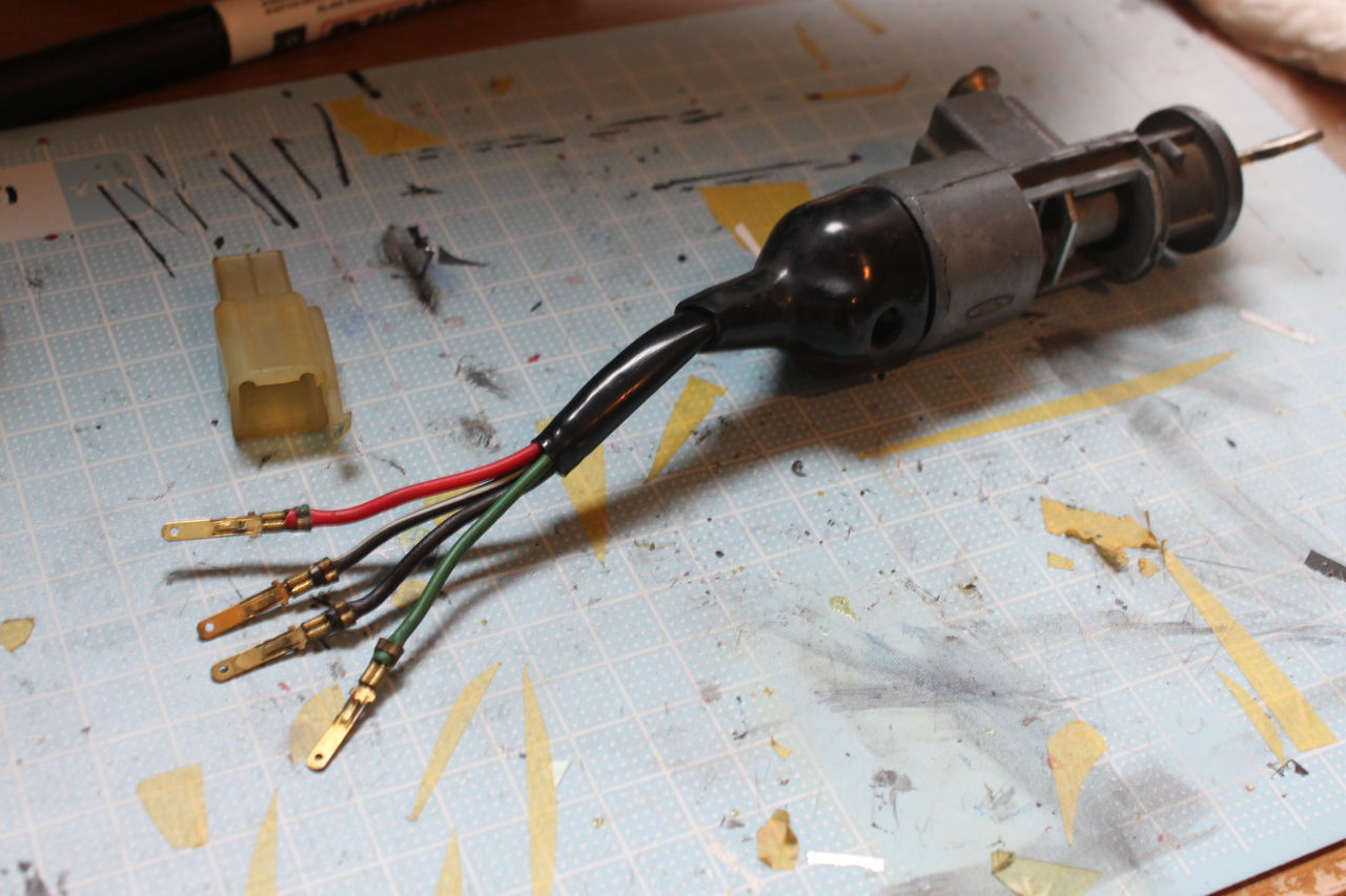 スカッシュのキーシリンダー変更 歪13