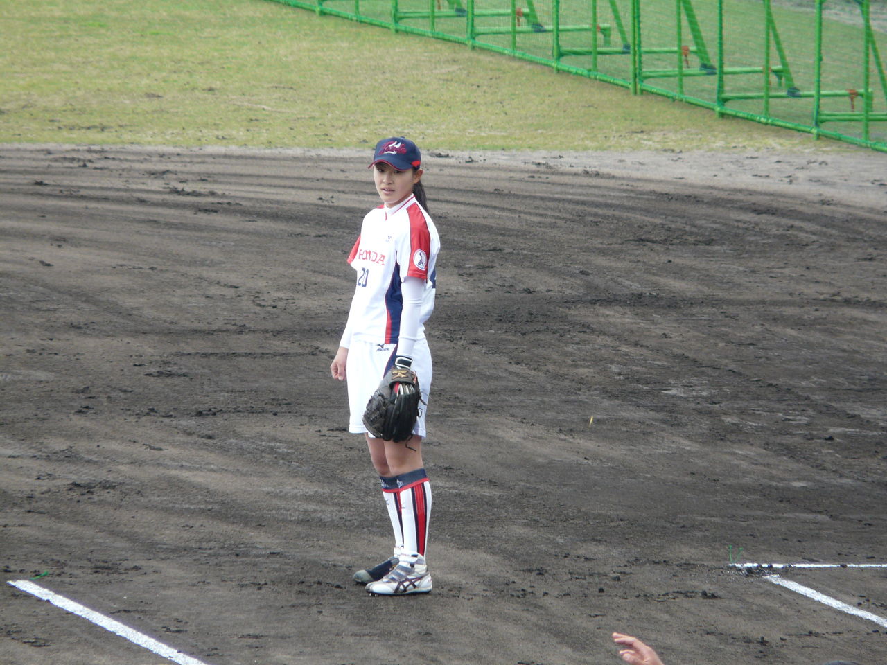 西岡里恵 実業団リーグ戦初登板 Softball Info ソフトボールインフォ