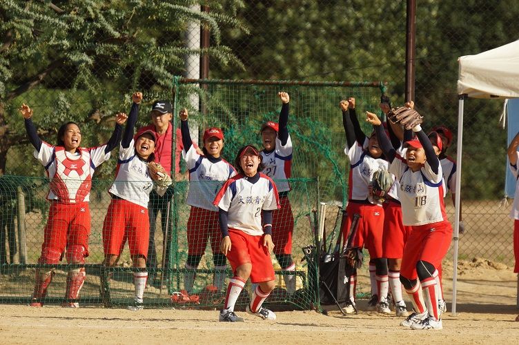 第４９回秋季関西学生女子ソフトボールリーグ戦 大阪青山大学vs神戸親和女子大学 観戦記 Softball Info ソフトボールインフォ
