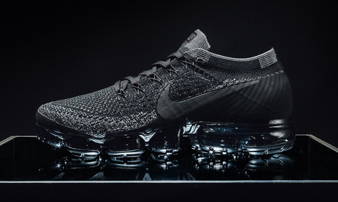 nike-air-vapormax-black-899473-003-1