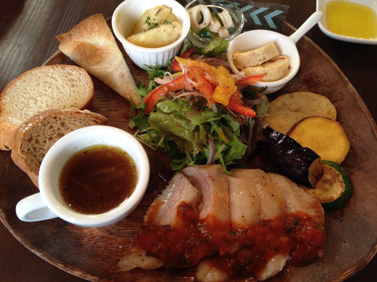 トラットリア ニャムニャムのプレートランチ : 富山のミカエル日記