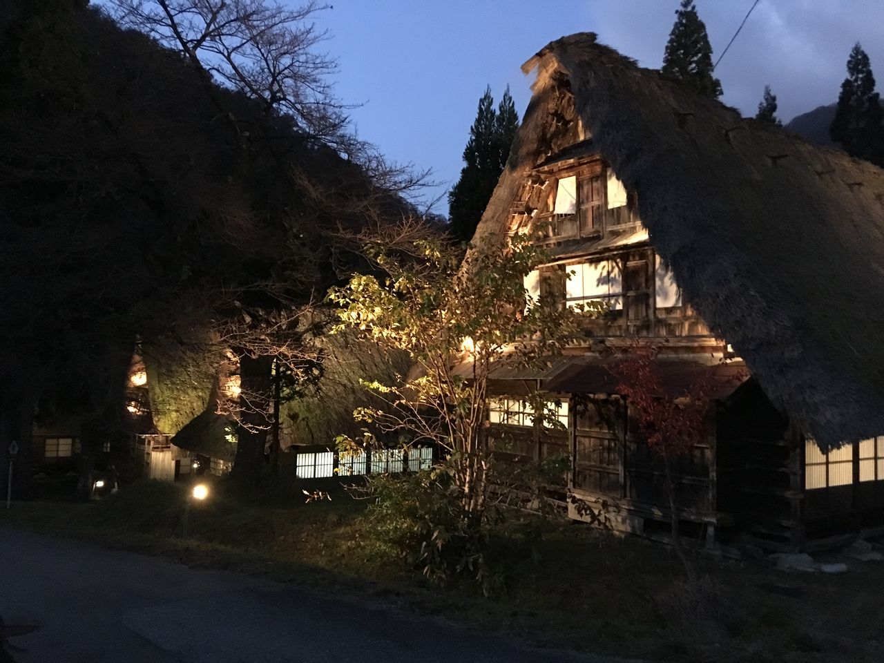 世界遺産の五箇山菅沼集落ライトアップ 富山のミカエル日記