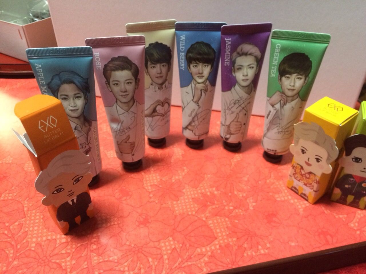 コラボ商品の洋服と化粧品 富山のミカエル日記