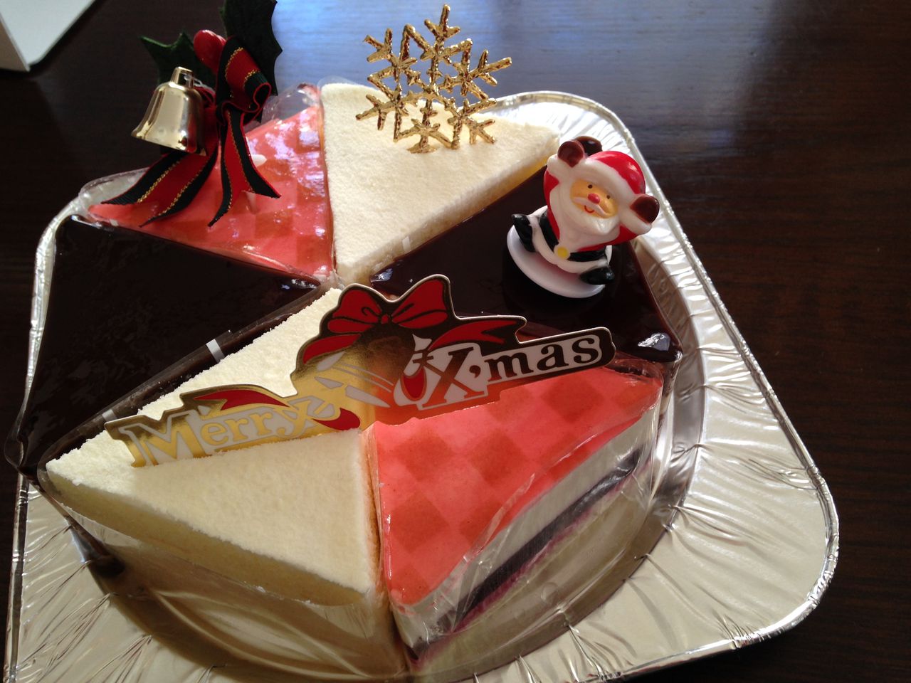 今年のクリスマスケーキと印象に残ったツリー 富山のミカエル日記