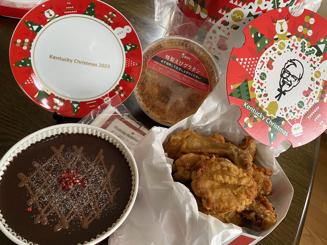 3532KFCクリスマス2024皿　パーティバーレル 3532KFCクリスマス2024皿 パーティバーレル 【パーティバーレルの