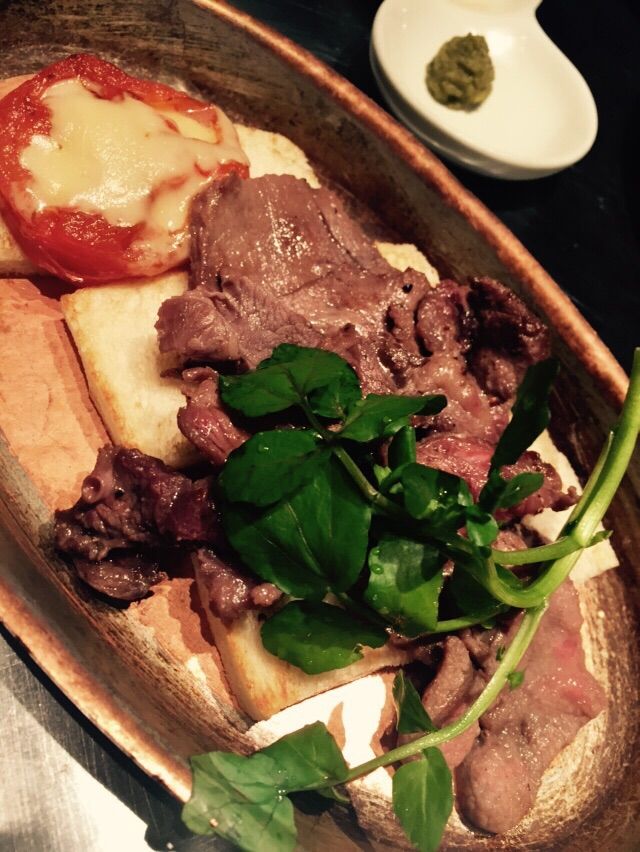 秋葉原の鉄板焼き居酒屋 二百 ビール注ぎたて名人 秋葉原の鉄板焼き居酒屋 二百 ビール注ぎたて名人