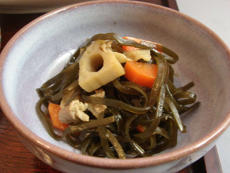 沖縄の昆布を頂く Mikageマダムの夕食レシピ 沖縄の昆布を頂く Mikageマダムの夕食レシピ