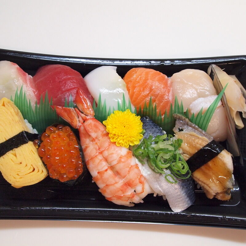 パック寿司とお吸い物 Mikageマダムの夕食レシピ