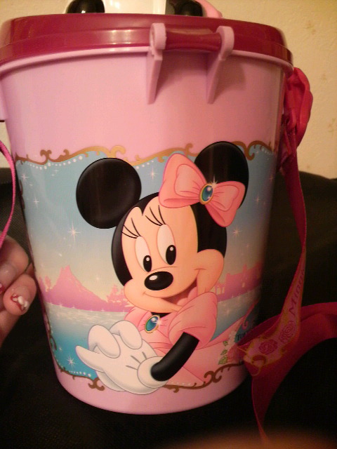 ミニーちゃんのポップコーンバケット : ダッフィー大好き 美影のひとりごと