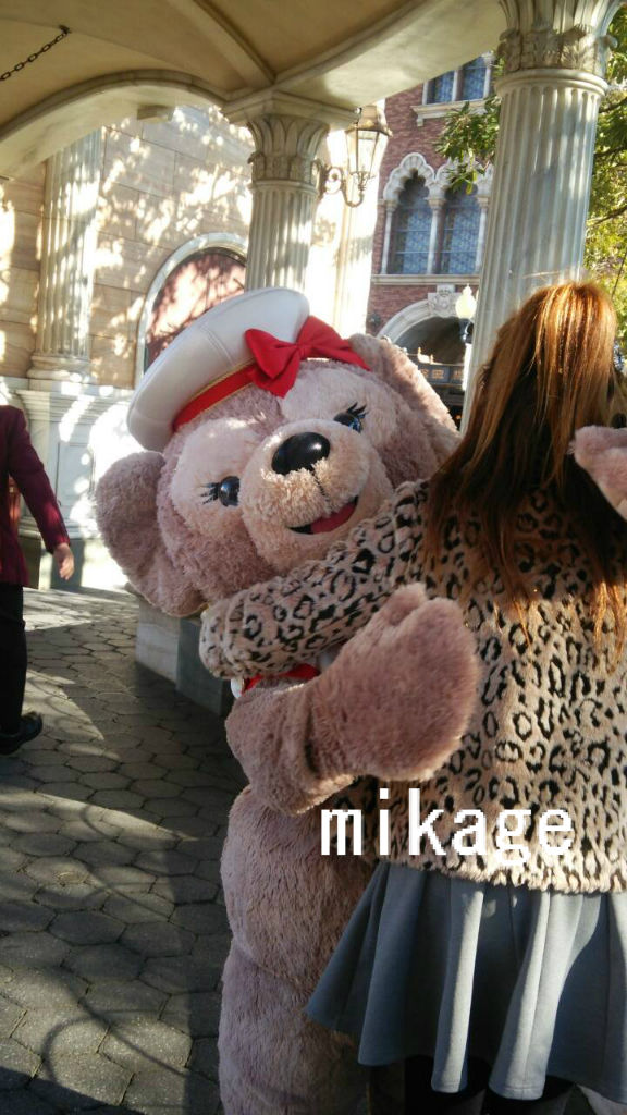 可愛いシェリーメイちゃんにご挨拶 メイちゃんグリだよ♪ : ダッフィー